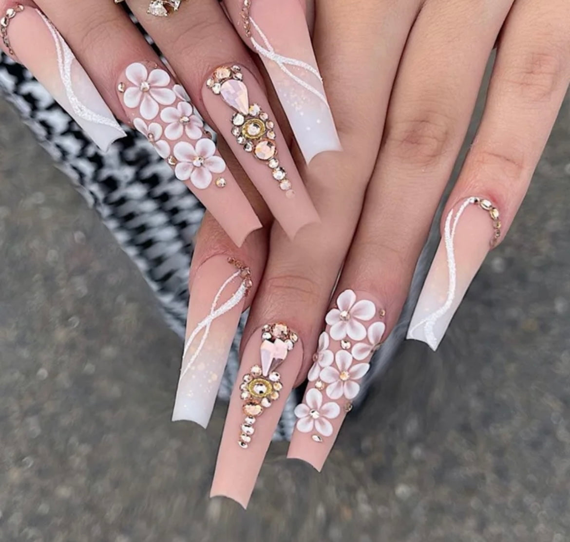 press on nails